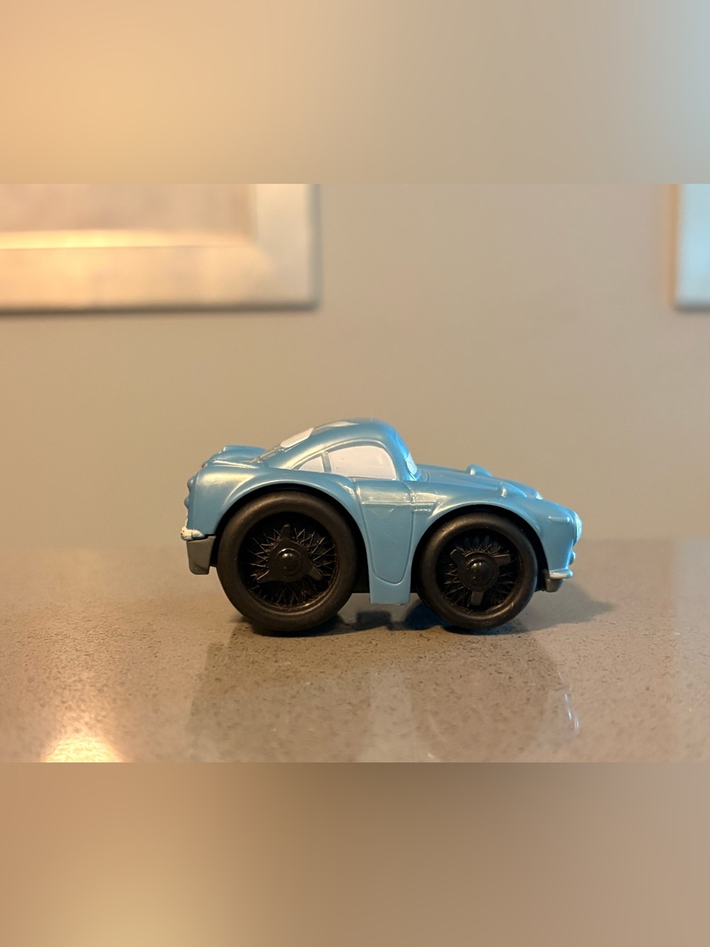 Fisher Price Finn McMissle wheelie - Picture 2 of 5